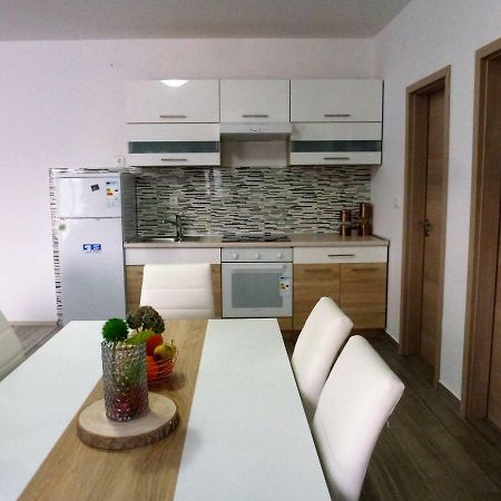 Apartmani Slavica 希贝尼克 外观 照片